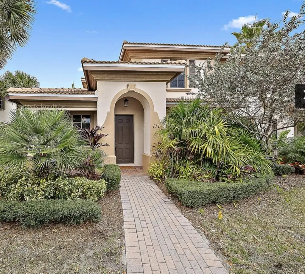 111 Evergrene Parkway Palm Beach Gardens FL 33410