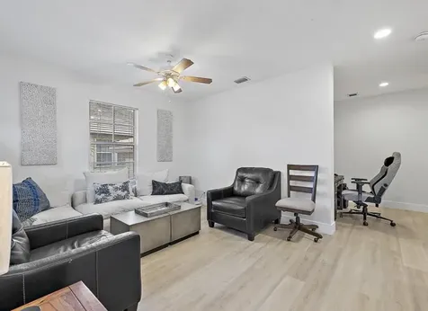 111 Evergrene Parkway Palm Beach Gardens FL 33410