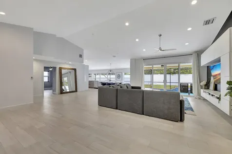 9567 Lake Serena Drive Boca Raton FL 33496