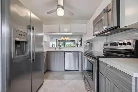 7649 Tahiti Lane Lake Worth FL 33467