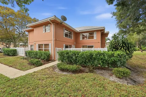 1934 Stratford Way West Palm Beach FL 33409