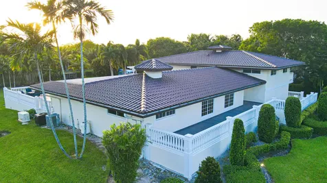 875 Nw 120th Avenue Plantation FL 33325