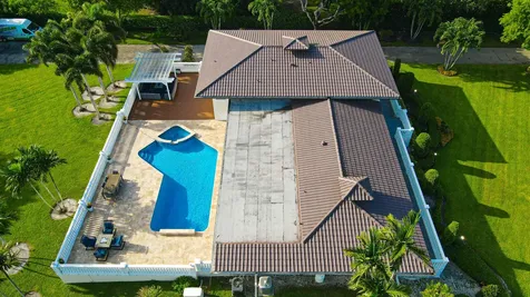 875 Nw 120th Avenue Plantation FL 33325