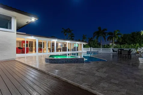 875 Nw 120th Avenue Plantation FL 33325