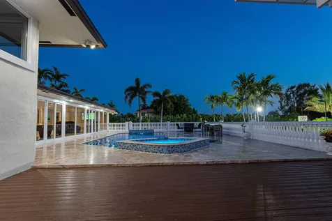 875 Nw 120th Avenue Plantation FL 33325