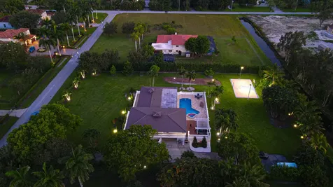 875 Nw 120th Avenue Plantation FL 33325