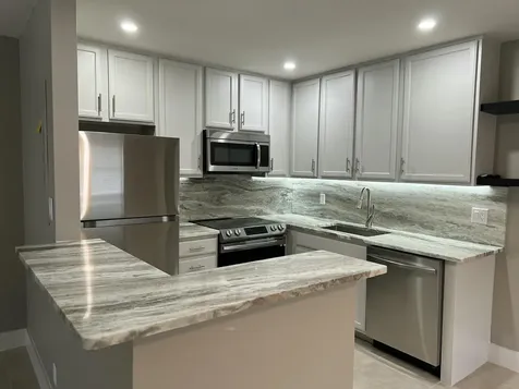267 Flanders F Delray Beach FL 33484