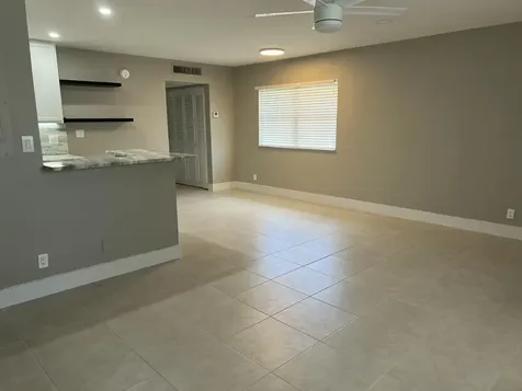 267 Flanders F Delray Beach FL 33484