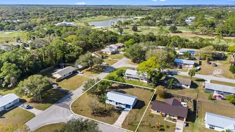 2075 7th Court Vero Beach FL 32962