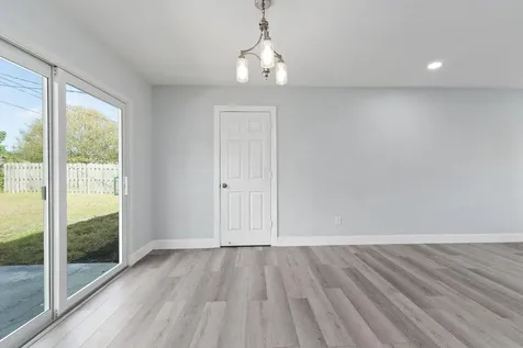 2075 7th Court Vero Beach FL 32962