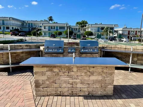2880 Lake Osborne Drive Lake Worth Beach FL 33461