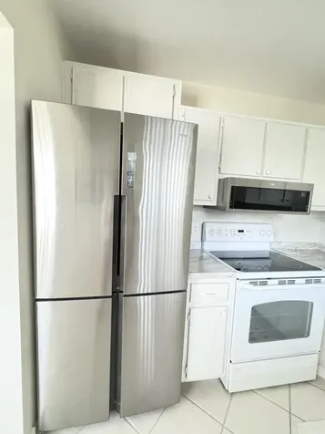 2880 Lake Osborne Drive Lake Worth Beach FL 33461