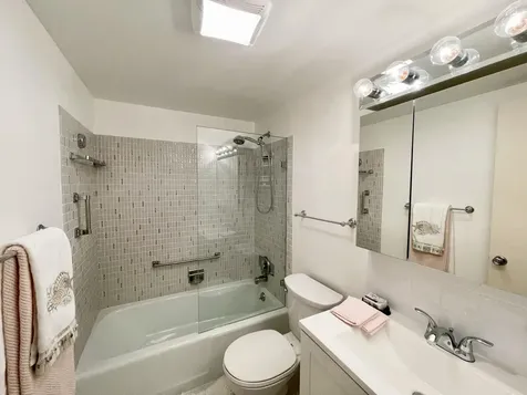 2880 Lake Osborne Drive Lake Worth Beach FL 33461