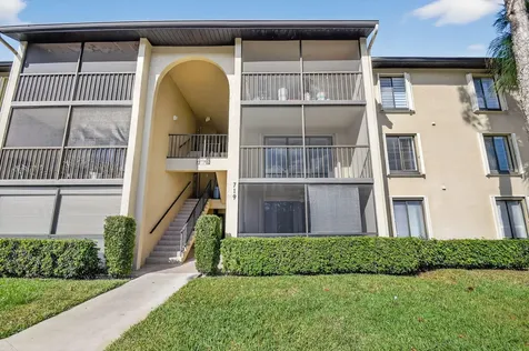 719 Sunny Pine Way Greenacres FL 33415