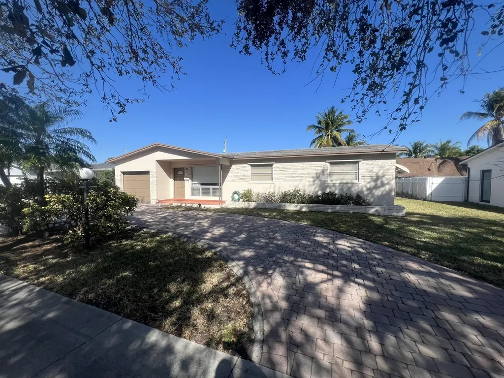 4007 Johnson Street Hollywood FL 33021
