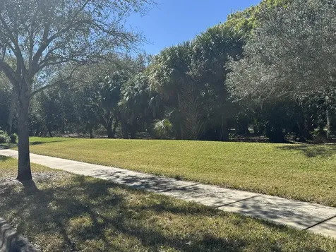 2383 SE Ruskin Drive Port Saint Lucie FL 34952