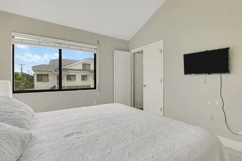 360 Bella Vista Court Jupiter FL 33477