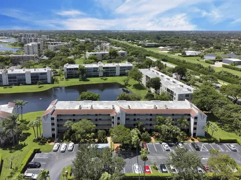 6585 Kensington Lane Delray Beach FL 33446