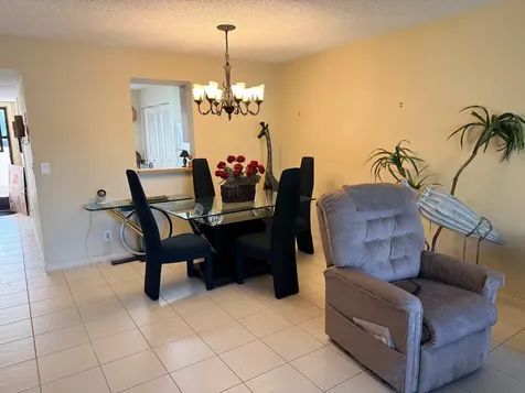 6585 Kensington Lane Delray Beach FL 33446