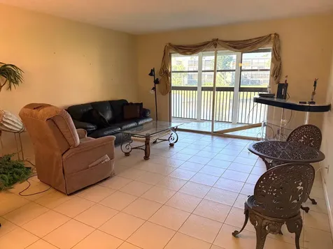 6585 Kensington Lane Delray Beach FL 33446