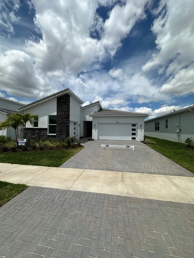 12166 Viridian Boulevard Port Saint Lucie FL 34987