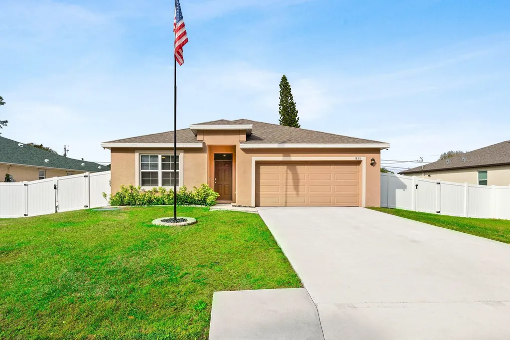 1858 Sw Lennox Street Port Saint Lucie FL 34953