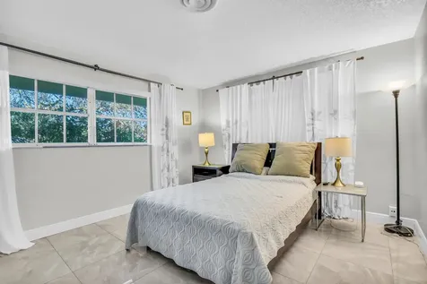 1290 Sw 8th Street Boca Raton FL 33486