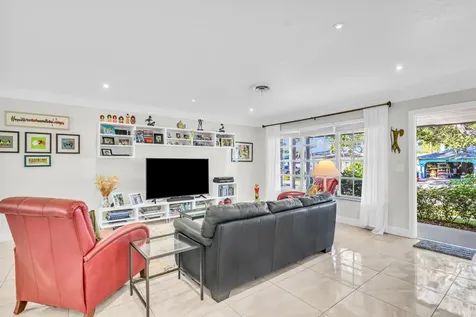 1290 Sw 8th Street Boca Raton FL 33486