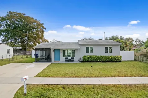1730 Sw 65th Avenue North Lauderdale FL 33068