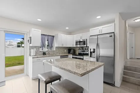 1730 Sw 65th Avenue North Lauderdale FL 33068