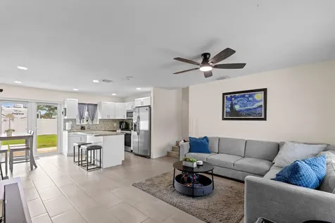 1730 Sw 65th Avenue North Lauderdale FL 33068
