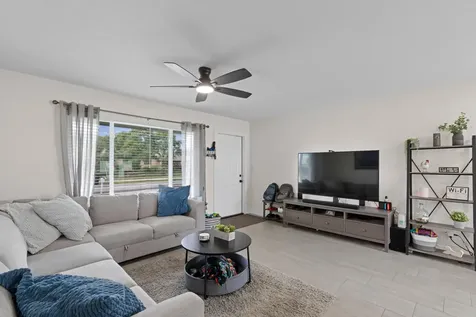 1730 Sw 65th Avenue North Lauderdale FL 33068