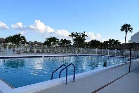 815 Sky Pine Way Greenacres FL 33415