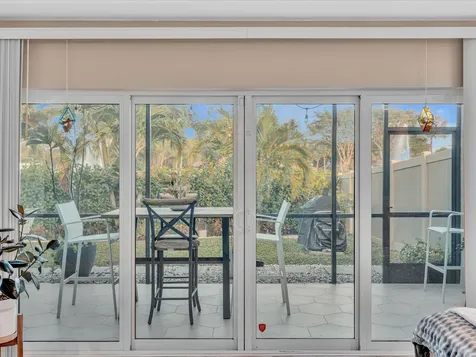9043 Chatsworth Cascades Boca Raton FL 33434