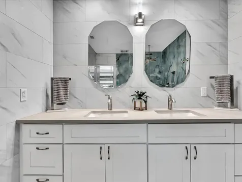 9043 Chatsworth Cascades Boca Raton FL 33434
