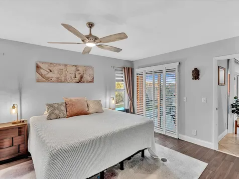9043 Chatsworth Cascades Boca Raton FL 33434