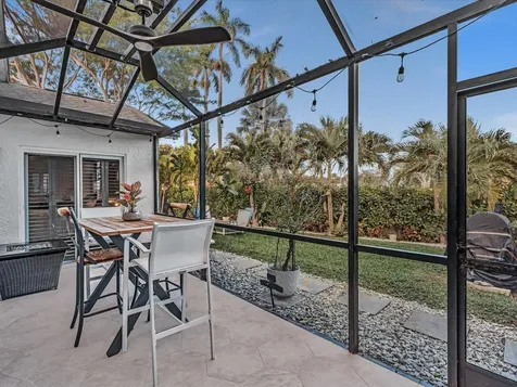 9043 Chatsworth Cascades Boca Raton FL 33434