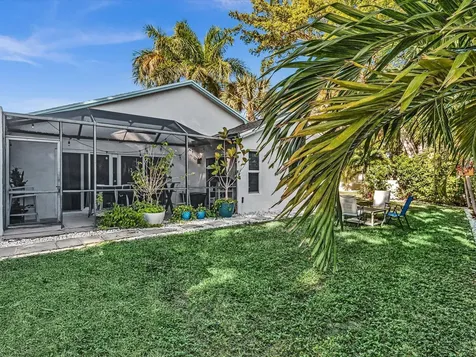 9043 Chatsworth Cascades Boca Raton FL 33434