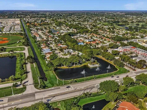 9043 Chatsworth Cascades Boca Raton FL 33434