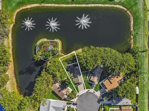 9043 Chatsworth Cascades Boca Raton FL 33434