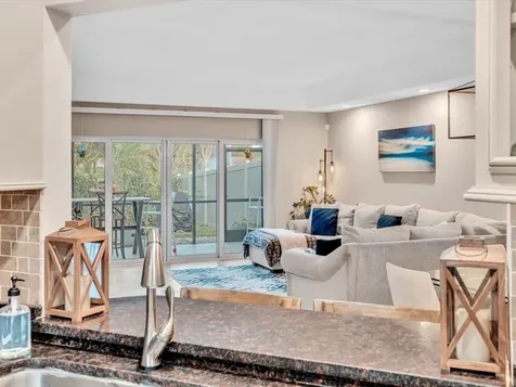 9043 Chatsworth Cascades Boca Raton FL 33434