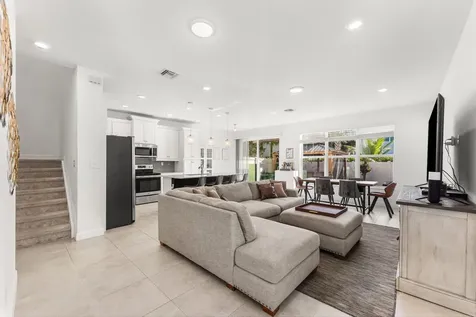 4330 Lago Drive Deerfield Beach FL 33064