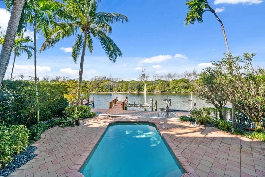 453 Ne 19th Avenue Deerfield Beach FL 33441