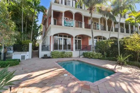 453 Ne 19th Avenue Deerfield Beach FL 33441