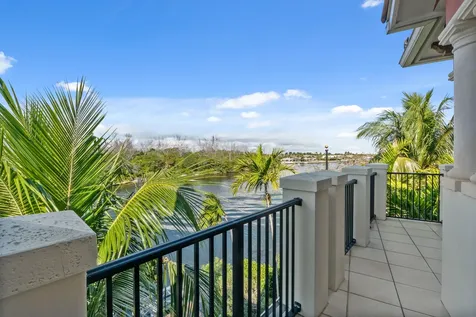 453 Ne 19th Avenue Deerfield Beach FL 33441