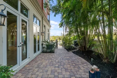 453 Ne 19th Avenue Deerfield Beach FL 33441