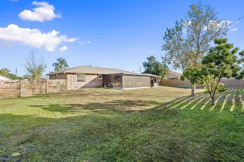 2890 Sw Ortega Street Port Saint Lucie FL 34953