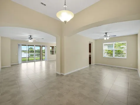 12190 SW Bennington Circle Port Saint Lucie FL 34987