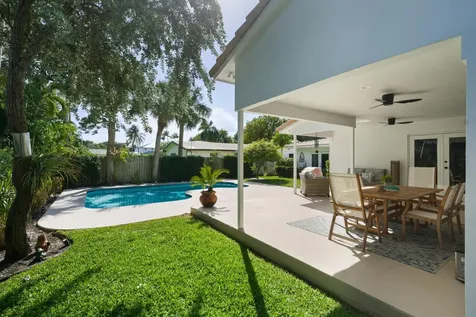 2642 Ne 26th Terrace Lighthouse Point FL 33064
