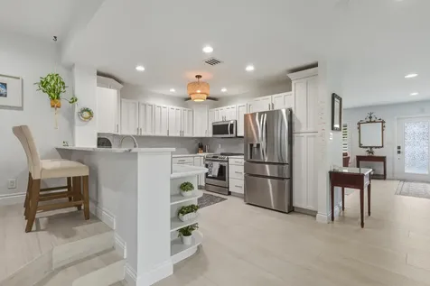 2642 Ne 26th Terrace Lighthouse Point FL 33064